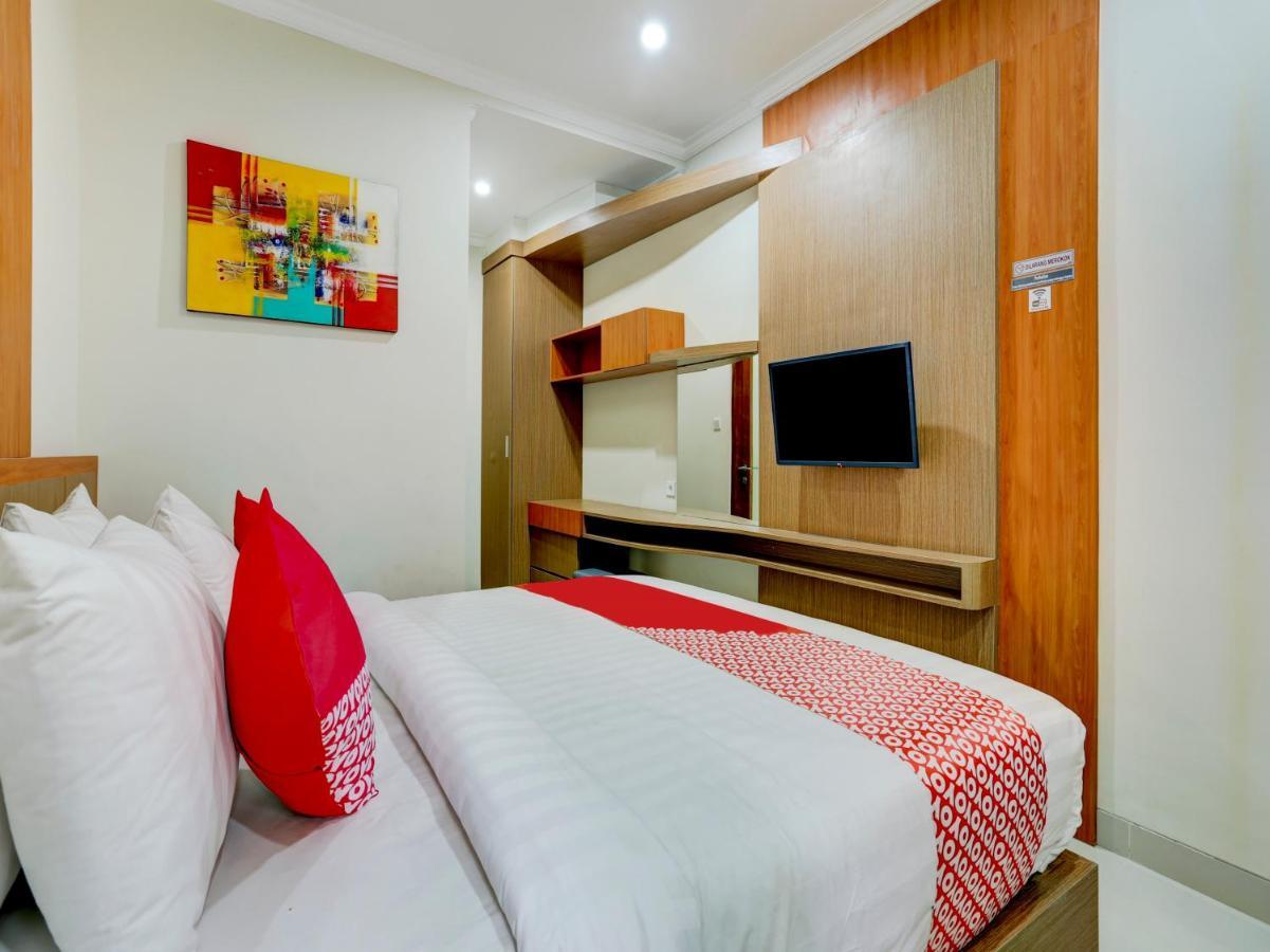 Super Oyo Capital O 90291 Vin Stay Petanu Pesanggaran Dış mekan fotoğraf